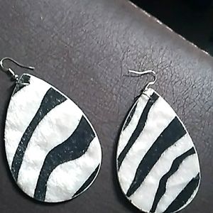 Zebra print ear rings
